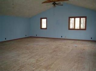 105 Willow Spring Ct, Michigan City, IN 46360