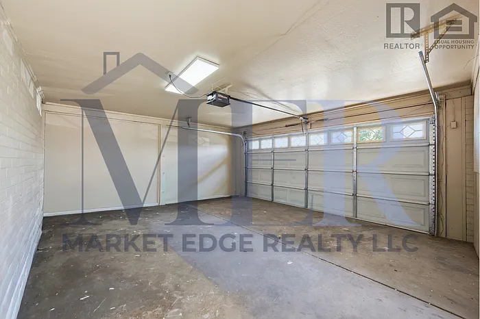 5648 W Mountain View Rd — Photo 25