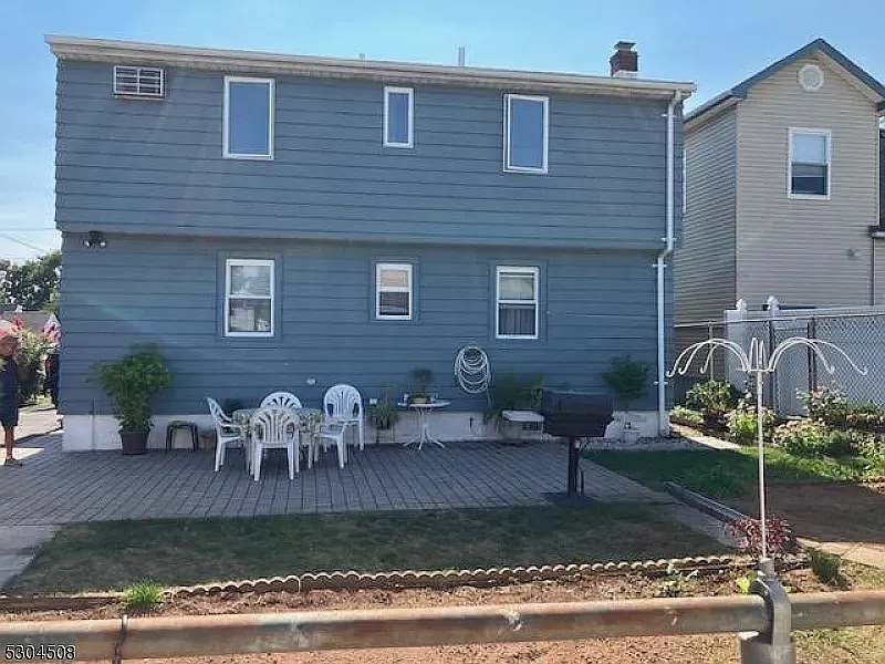 720 Erudo St — Photo 2