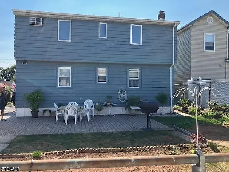720 Erudo St — Photo 2