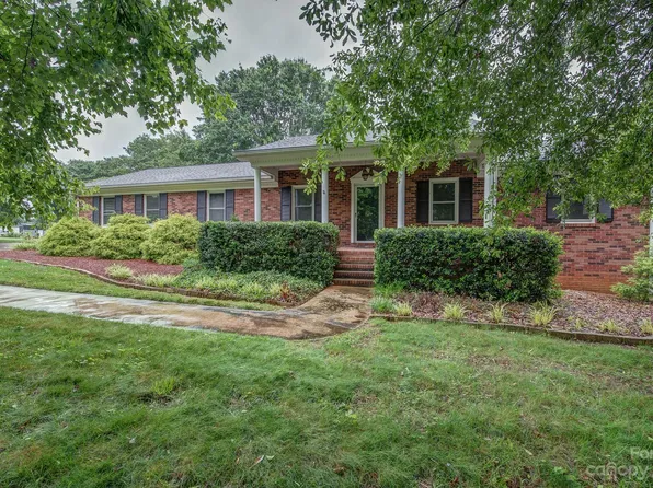 3021 Longwood Dr, Shelby, NC 28152