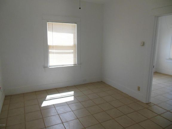 4th image of 122 S Cuesta Ave
