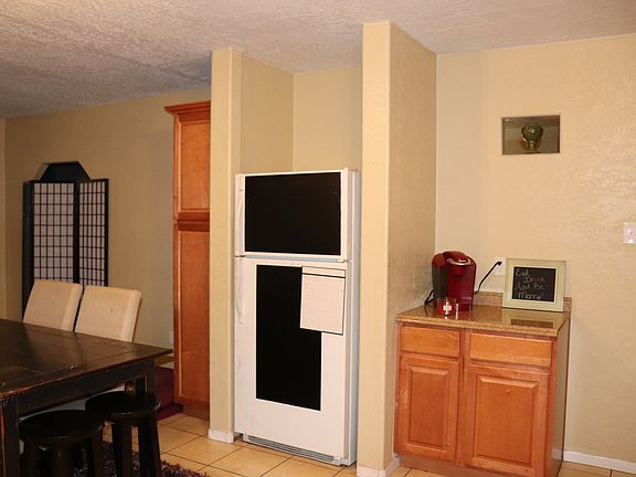 2nd image of 3807 Highland View Dr