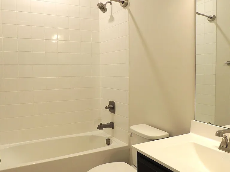 1912 Catkin Ln — Photo 16