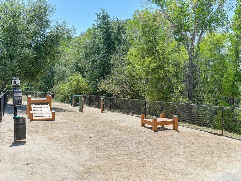 Vineyards at Valley View — Photo 15