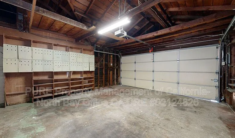 480 Washington Ct — Photo 48