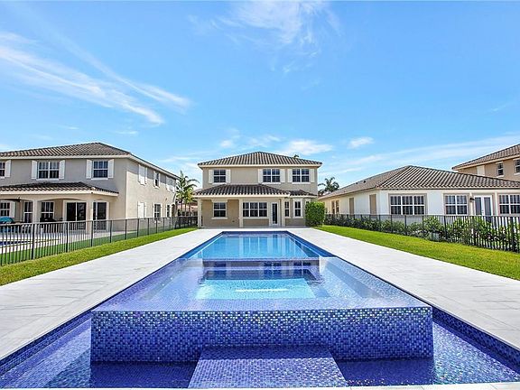 3rd image of 8631 Miralago Way
