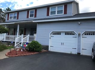 125 Forts Ferry Rd, Latham, NY 12110