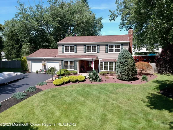 6 Baron Court, Manalapan, NJ 07726