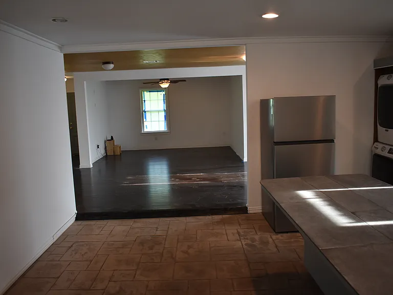 13925 Calhoun Rd — Photo 14