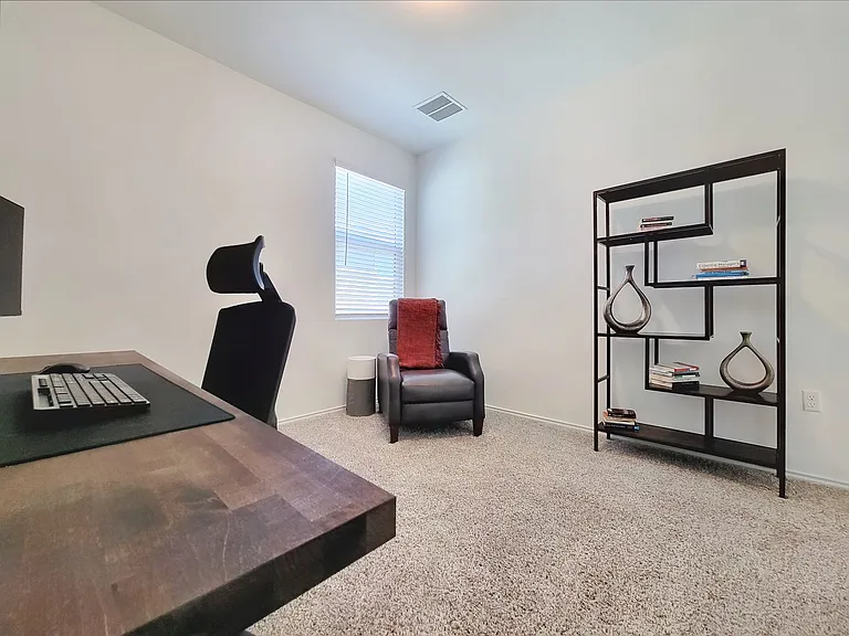 1111 Winnie Dr — Photo 23