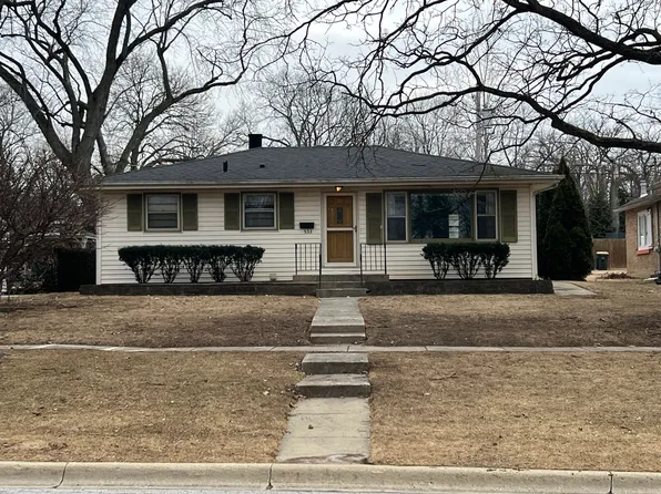 533 Arbor Ave, West Chicago, IL 60185