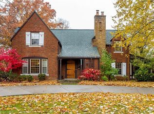 1052 Gulf Rd, Elyria, OH 44035