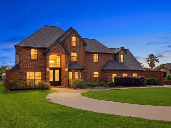 12710 Aries Loop, Willis, TX 77318