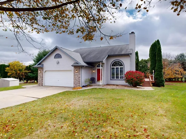 1102 Mohawk COURT, Fort Atkinson, WI 53538