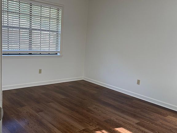 5th image of 106 Morris Dale Ln #106