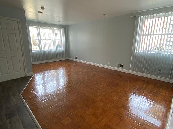 2nd image of 3266 Yemans St