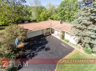 22W302 Hackberry Dr, Glen Ellyn, IL 60137