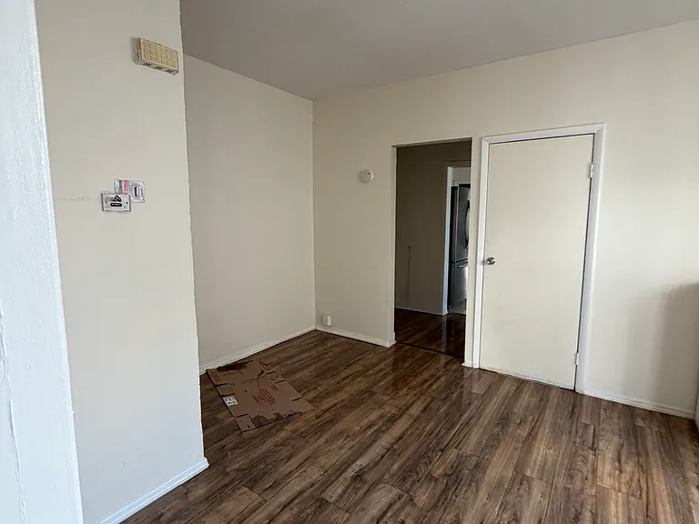 326-28 Amherst St #2L — Photo 7