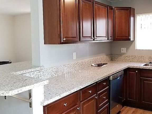 2nd image of 1152 Oliver Ave APT 1