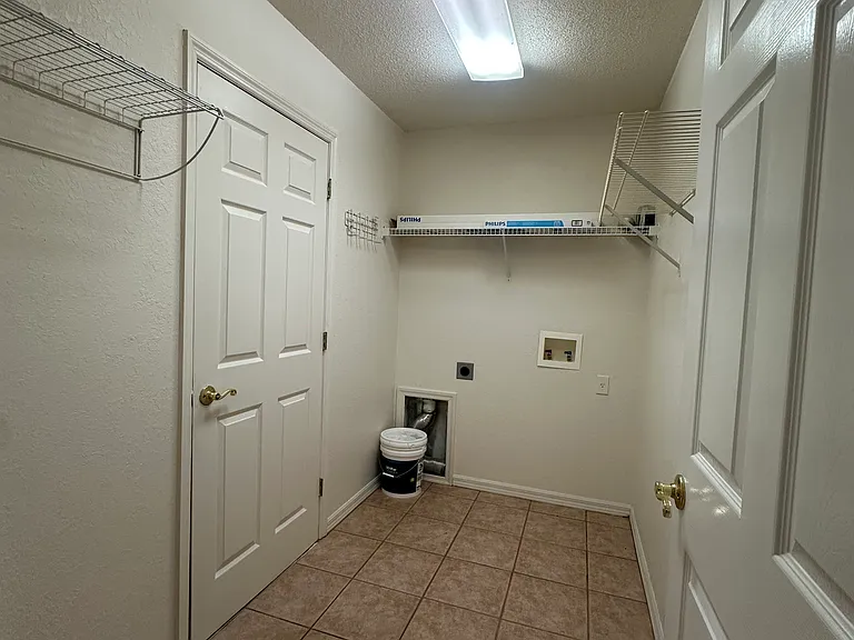 150 S Carolina Ave — Photo 4