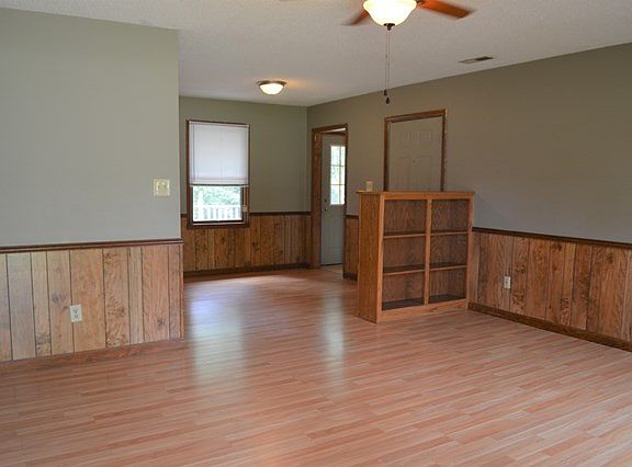3rd image of 245 County Road 601