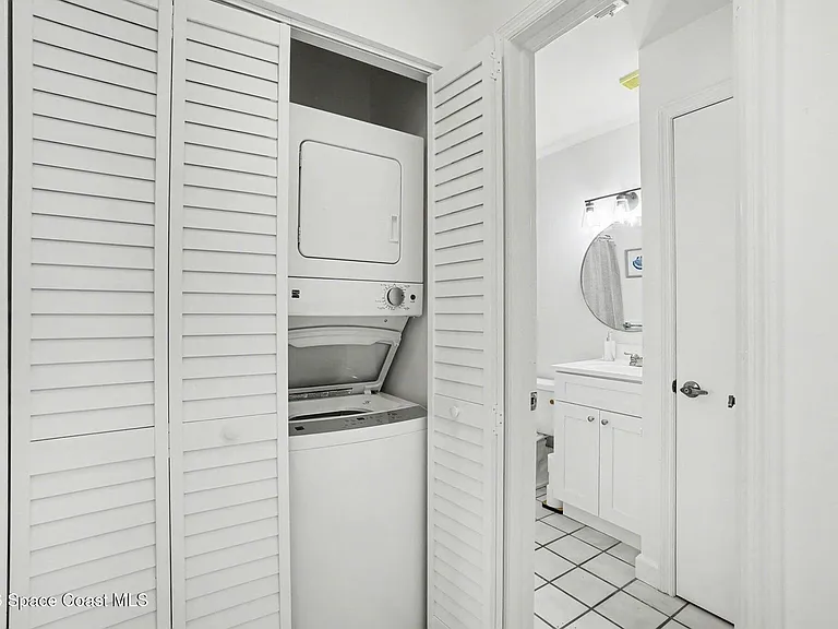 306 Beach Park Ln #V116 — Photo 16