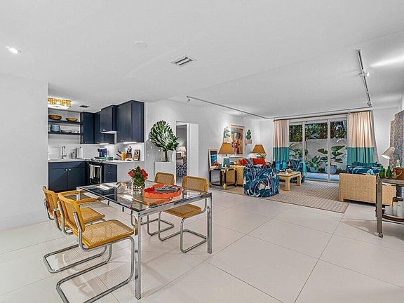 3rd image of 226 Brazilian Ave APT 1A