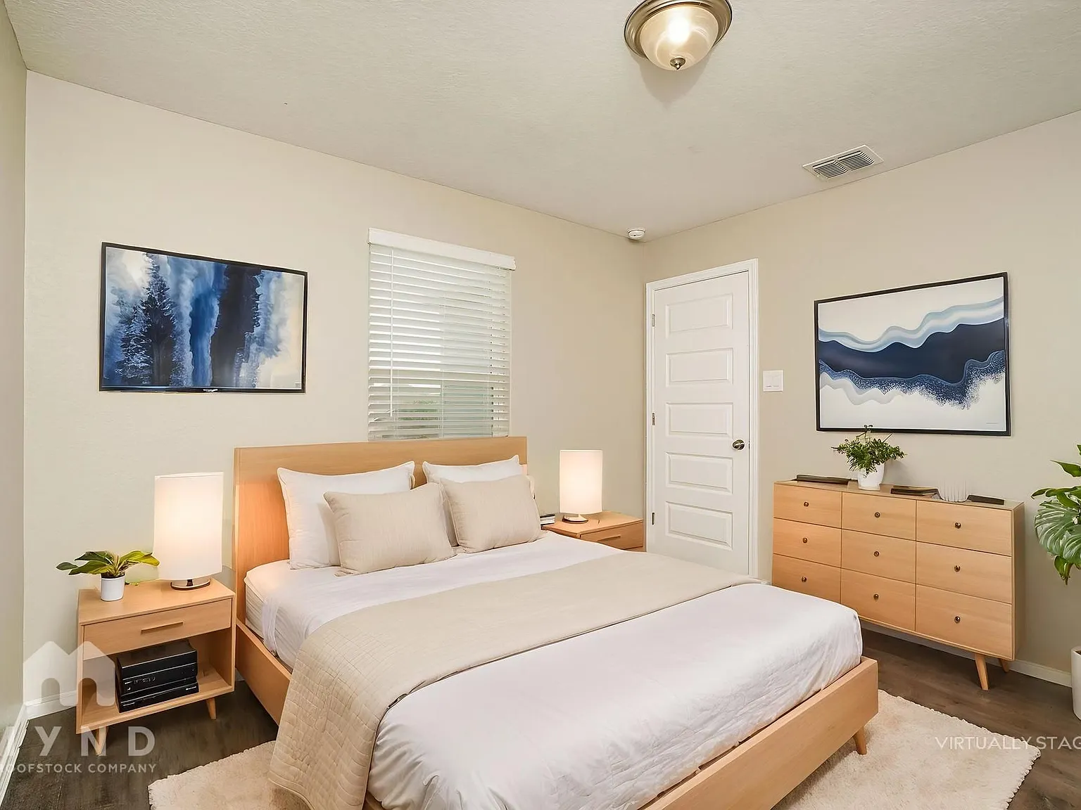 3 bed, 2.5 bath, 2057 sqft, $1,745 — Photo 3