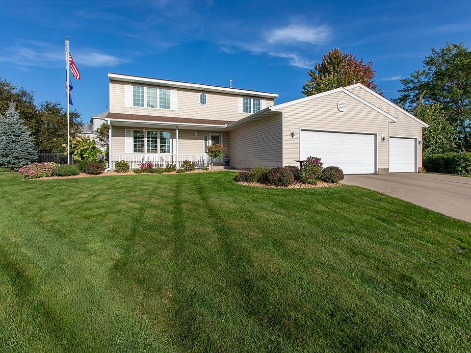 1st image of 4422 Surrey Ln NW