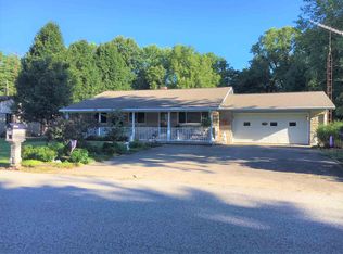 130 Laura Ln, Bloomfield, IN 47424