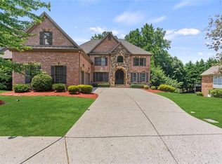 2452 Walkers Glen Ln, Buford, GA 30519