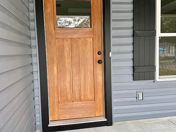 4th image of 54 Dakota Dr