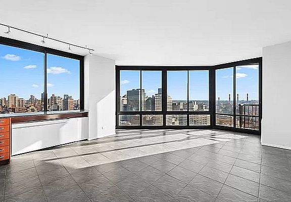 3rd image of 304 E 65th St APT 31D