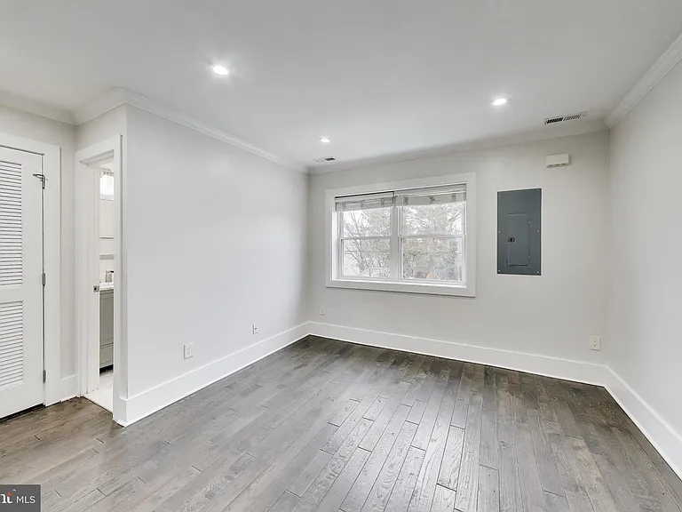 5031 H St SE #4 — Photo 12