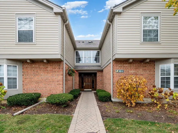 124 White Oak Ct APT 3, Schaumburg, IL 60195