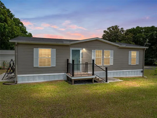 8626 Richland School Rd, Zephyrhills, FL 33540