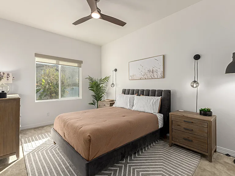 2521 E Jude Ln — Photo 11