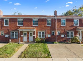 386 Cedar Dr, Coraopolis, PA 15108