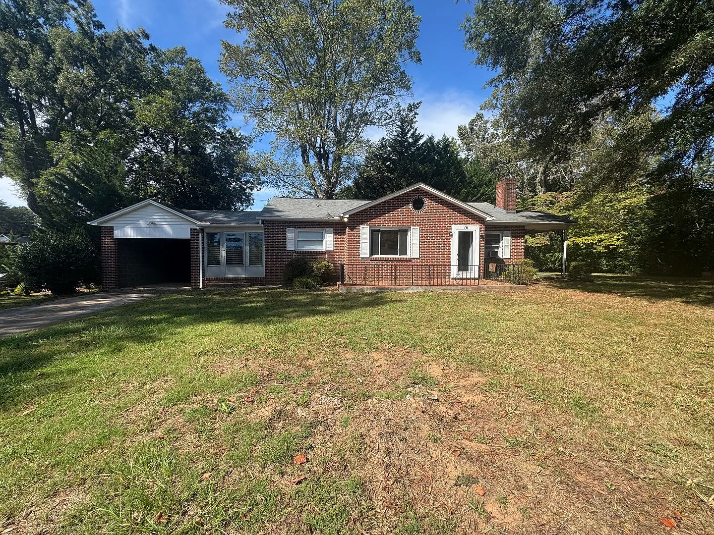 Charming 2-Bedroom Brick Home in Granite Falls — Photo 1