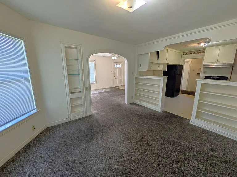 4670 Maddox St — Photo 4