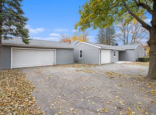 854 Upton Ave, Springfield, MI 49037