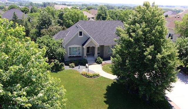 1st image of 3765 Fairway Dr