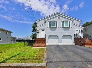 10A Holmes St, Carteret, NJ
