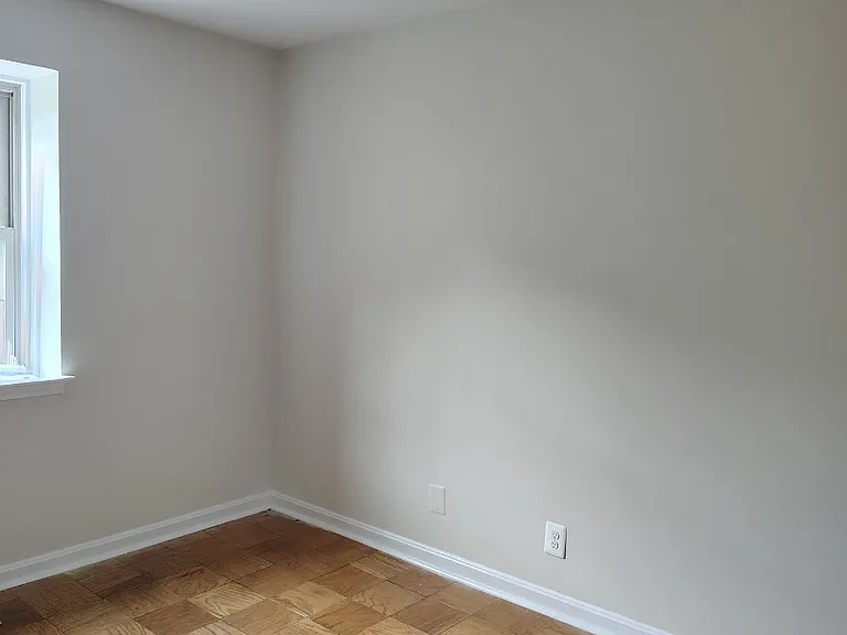 5956 Westchester Park Dr — Photo 8