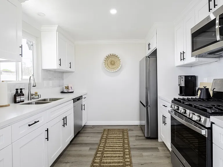 60237 Natoma Trl — Photo 10