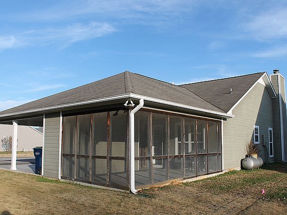 4th image of 121 Buck Creek Dr