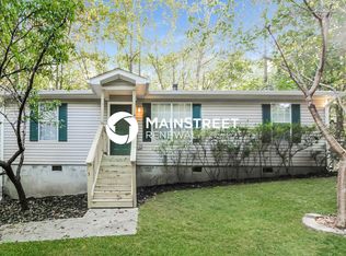 42 Swan Dr, Hiram, GA 30141
