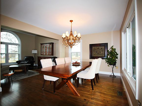 4th image of 7163 Hickory Creek Dr