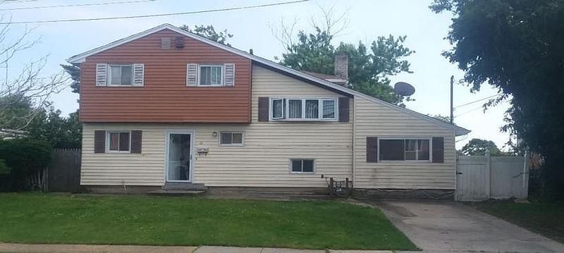 1st image of 85 Ann Dr S